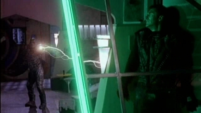 Babylon 5 - Infection